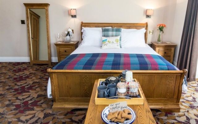 Three Horseshoes Inn