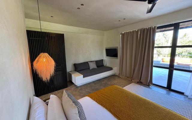 Surfing Temple Boutique Hotel