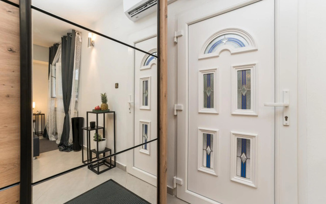 Studio Apartman Mirakul