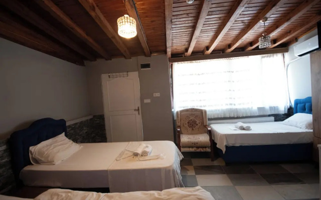 Oz Butik Otel Antik Kent Myrleia