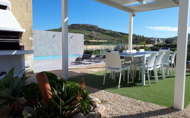 Twilight Gozitan Farmhouse With Pool