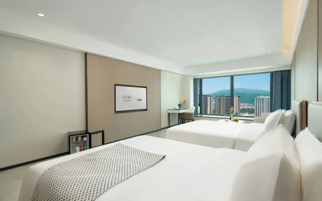 ECHIC Mercure (Guangzhou Baoneng Performing Arts Center Luogang Wanda Plaza)