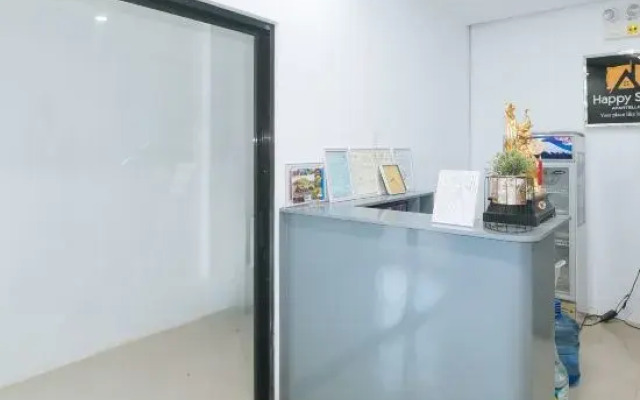 RedDoorz @ Happy Stay Apartelle