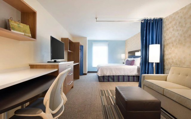 Home2 Suites by Hilton Milwaukee Airport