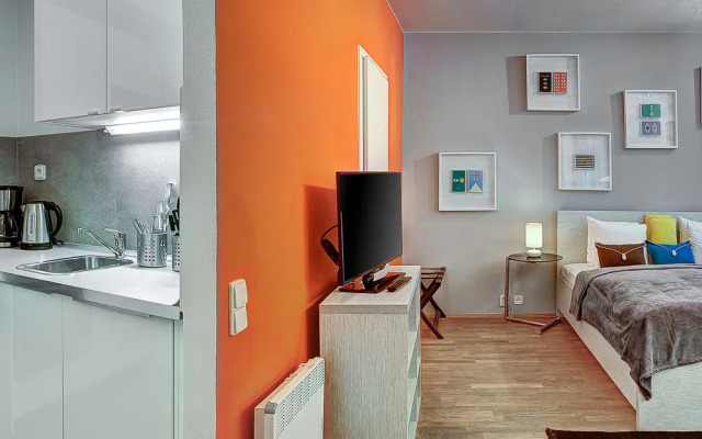 4 Arts Suites