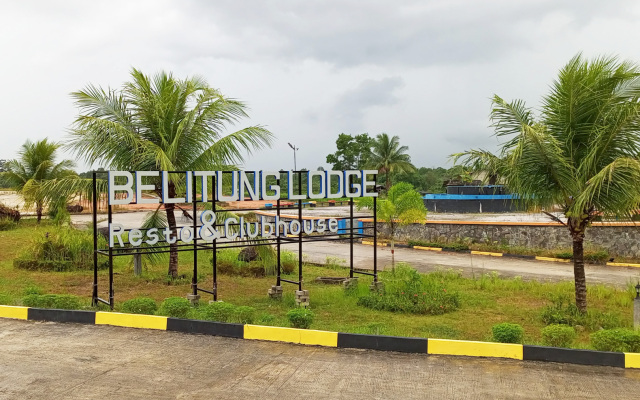 Urbanview Hotel Belitung Lodge Resto And Clube House