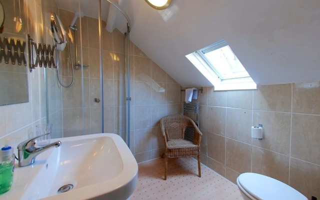 Chiltern Guest House