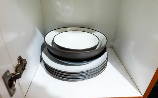 Spacious 3Br Poins Square Apartment