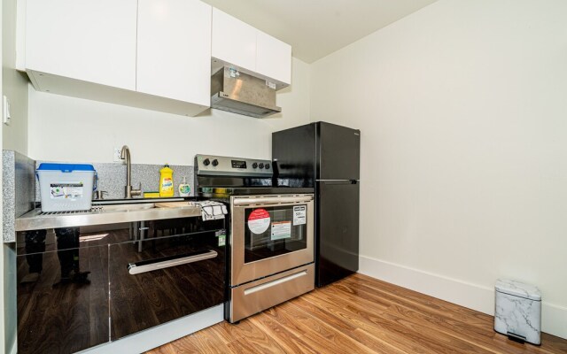 Elegant & Cozy Escape West Vancouver
