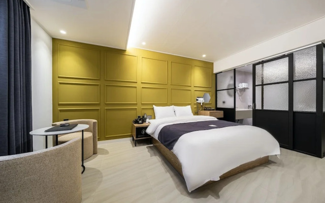 Brown Dot Hotel Suwon