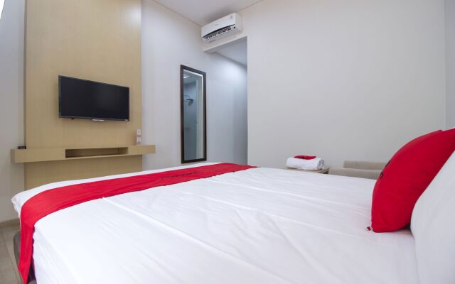 RedDoorz Plus @ SCBD