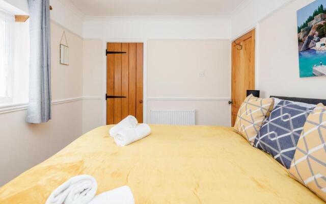 MPL Apartments - Woodside House by Harry Potter Studios