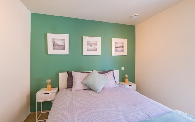 Apartment With sea View