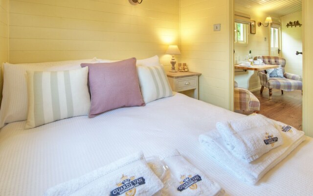 Quirky & Stylish Railway Carriage for 2