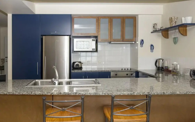 The Reef Beachfront Apartments