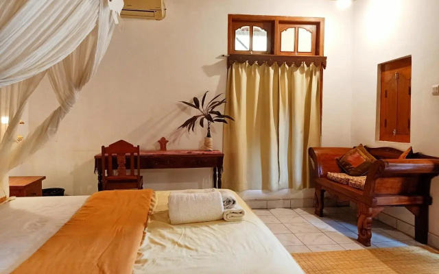 Padang Lovina Sea Side Cottage – Guest Rooms – Singaraja