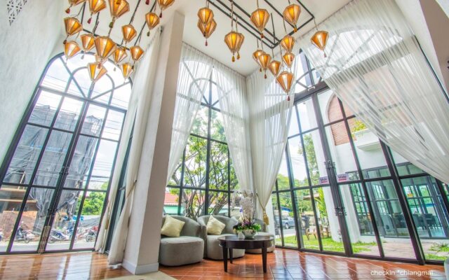 Lanna Oriental Hotel