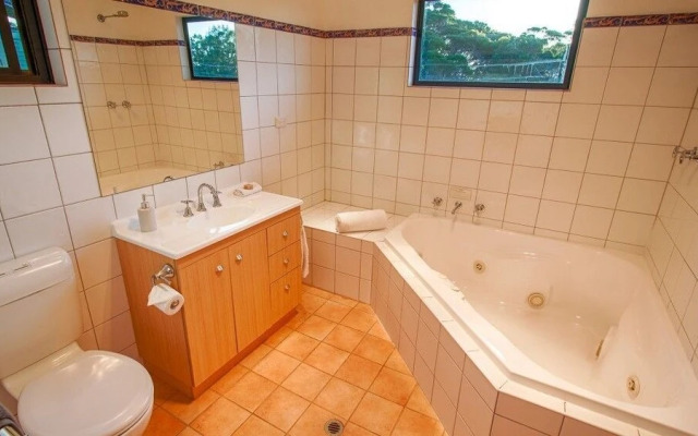 Antechamber Bay Retreats