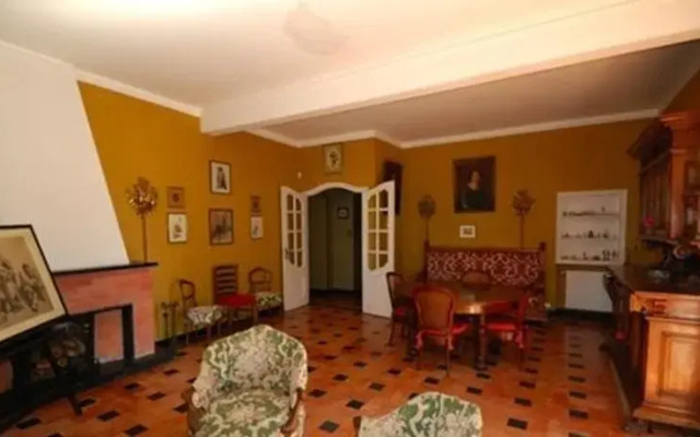 Villa Launis
