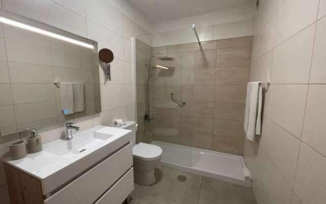 Mon Coin Dans La Ville by Madeira Sun Travel