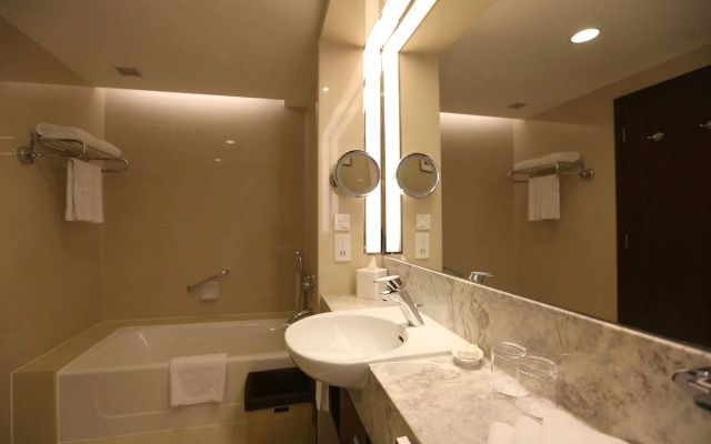Shangri-La Dalian