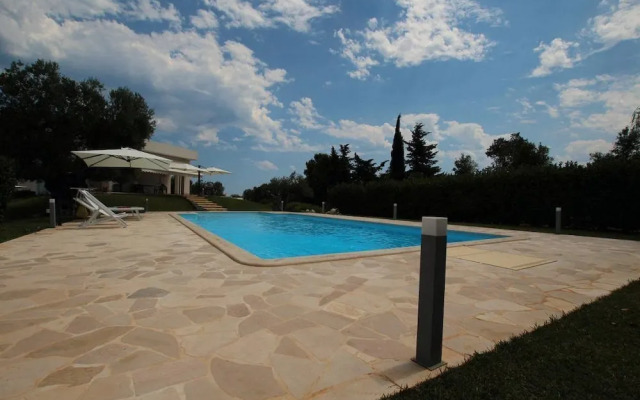 Apulia Bianca