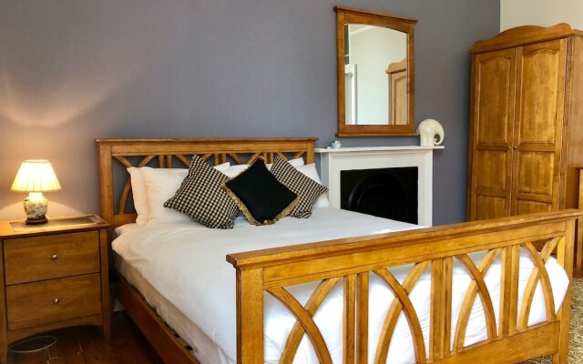 4 Bedroom Georgian Flat In New Town