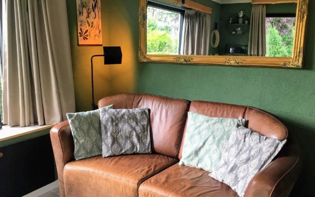 Tasteful Chalet With Veranda in the Veluwe