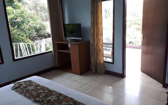 The Garden Family Guest House – Guest Rooms – Ciawi