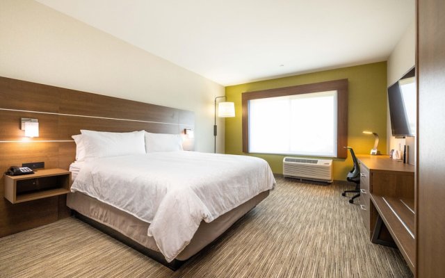 Holiday Inn Express & Sts San Jose Silicon Valley