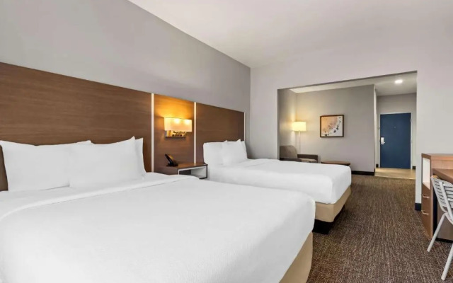 Spark by Hilton Catoosa Tulsa