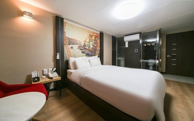 Hotel Cest Tien