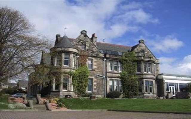 Strathearn Hotel