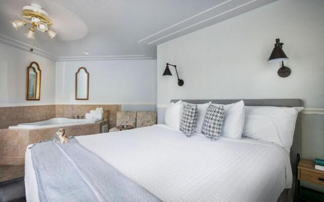 Hounds Tooth Inn