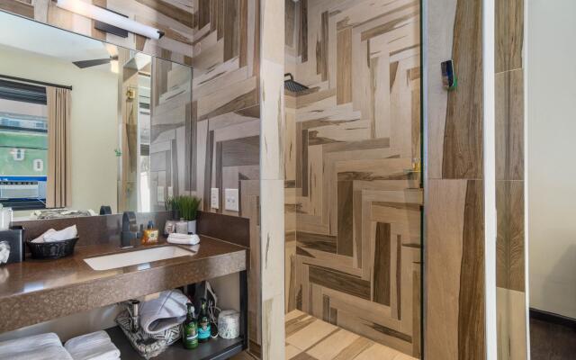 Awesome En Suite Studio