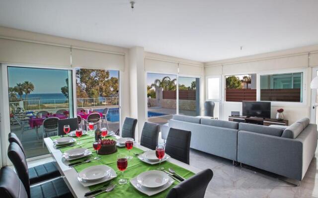 Villa Mesogi Seafront Stunning 4BDR Fontline Protaras Villa