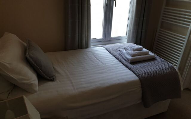 Glascoed Guest House