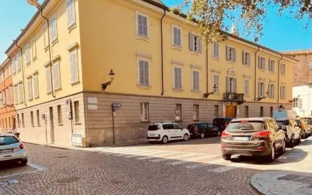 Palazzo Borgocolonne Apartments