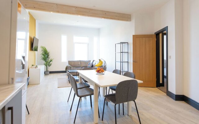 Kings Building- 2 Bed & Bathroom Flats