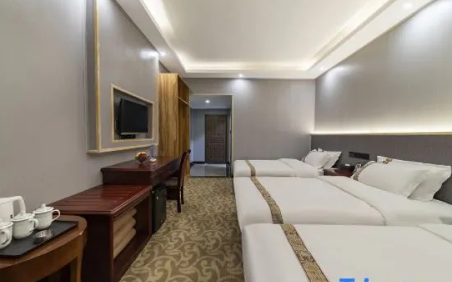 Longzhou Hotel (Visitor Center Branch)