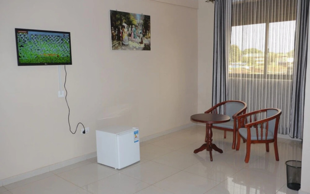 Rosaline Suites Hotel