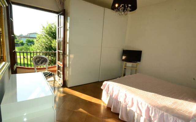 Belvilla by OYO Serena