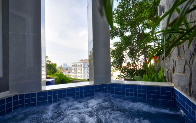 The Wind Resort - Tropical Hillside Escape