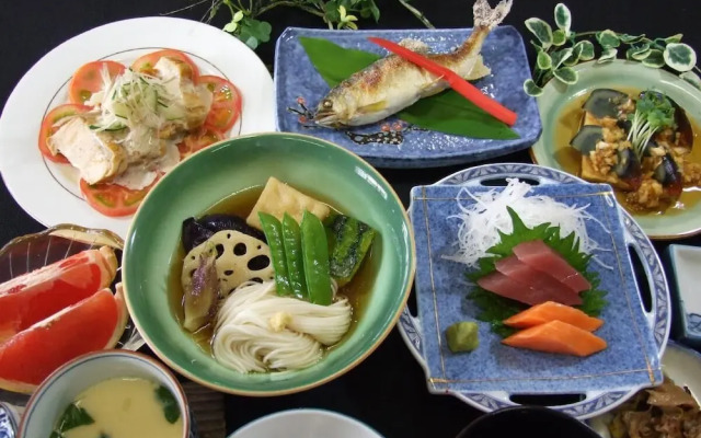 Akakuraonsen Mogamiso