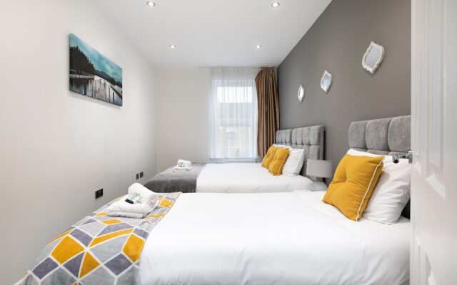 KVM - Kensington Apartment