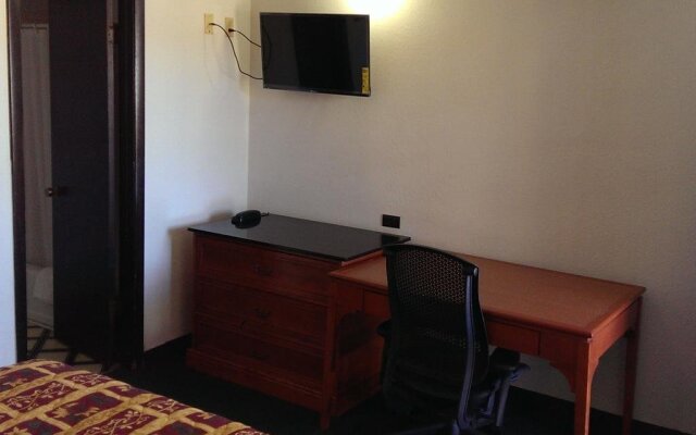 Airport Lodge Wichita Kansas