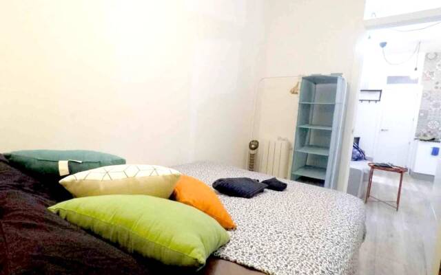 Apartment with 2 Bedrooms in Madrid, with Wifi