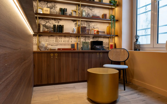 Hôtel Kyriad Paris 10 — Canal Saint Martin-République