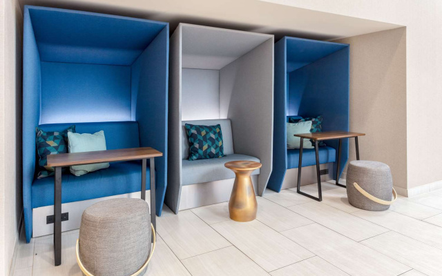 Home2 Suites by Hilton St. Louis Downtown