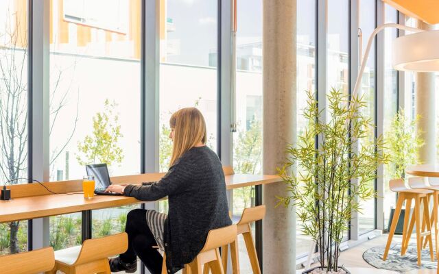 Aparthotel Adagio Access Paris Massy Gare TGV